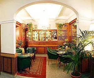 Otel Bolivar 4*