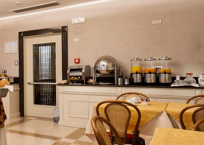 Bolivar Otel
