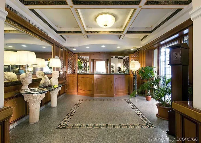 Bolivar Otel